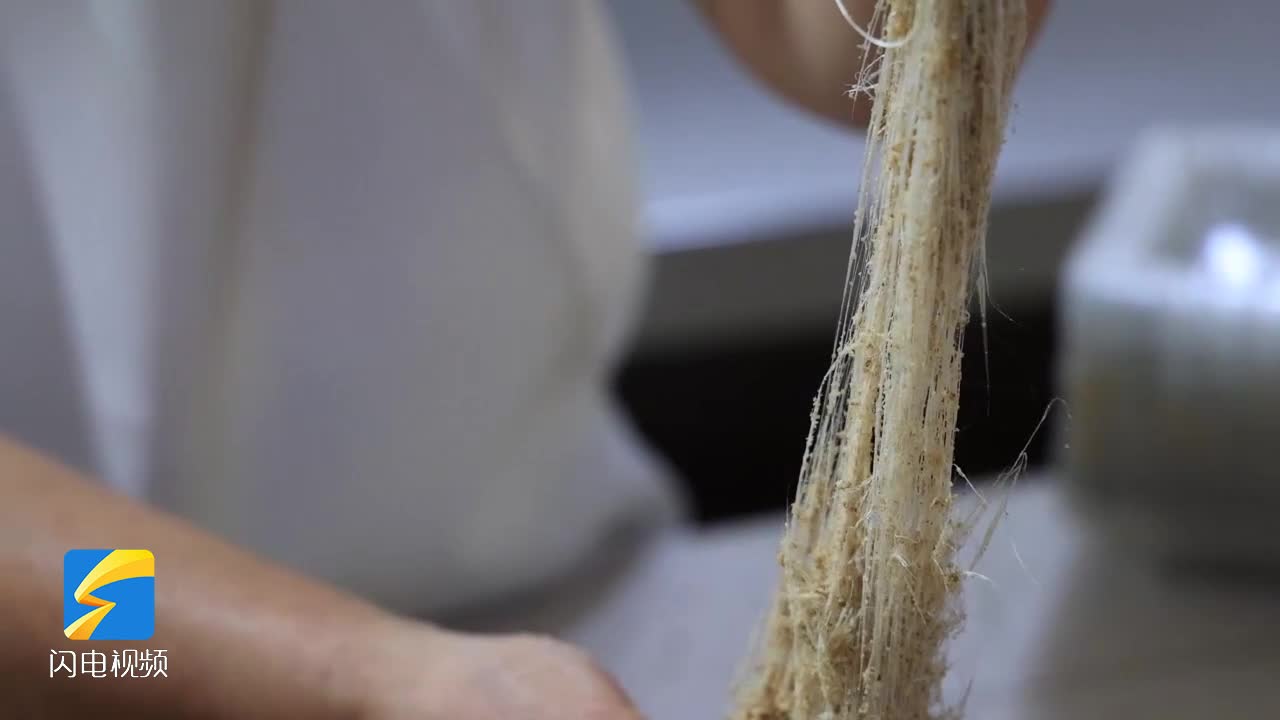 濱州常家芝麻酥糖：傳承近百年的非遺美食 糖絲競能穿針引線