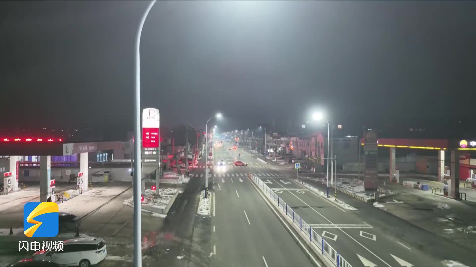 泰安市岱岳区山口镇小路灯大民生照亮群众幸福路