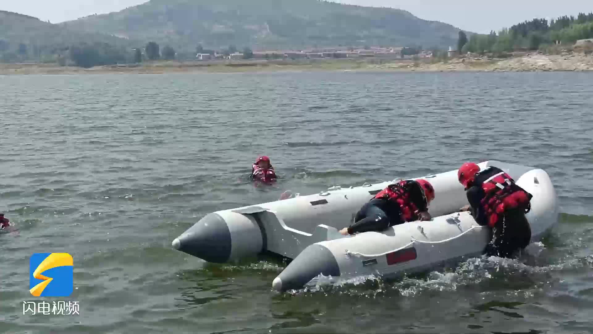 山東舉行沂沭河洪水防御暨群眾轉移避險演練