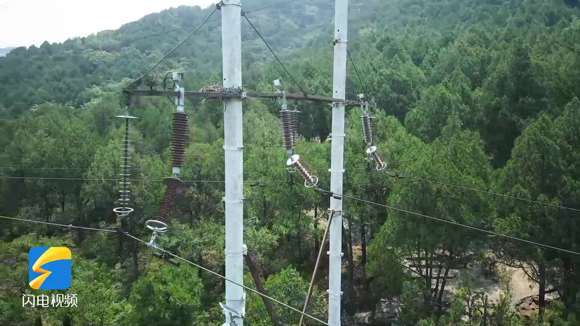 烈日“烤”驗下 濟南電力工人巡檢忙｜清涼守護者
