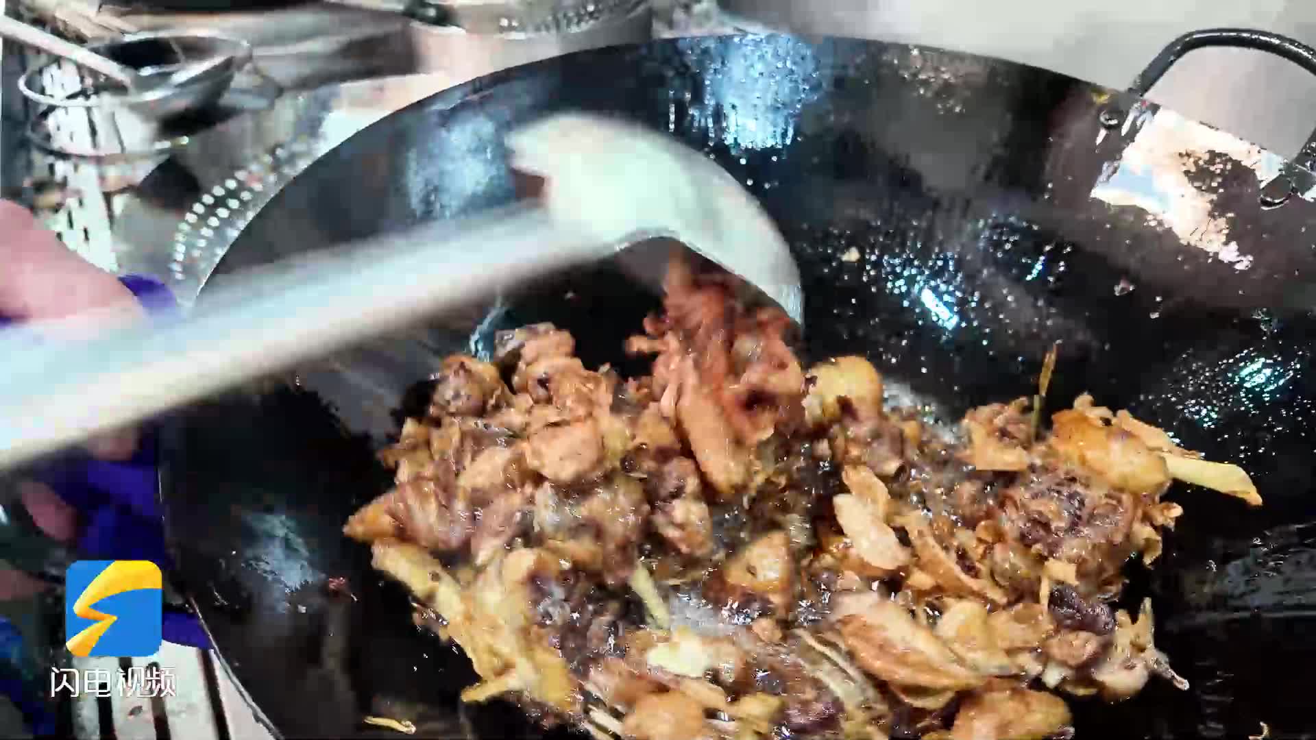 【这就是莱芜】姜香四溢的江湖味：莱芜炒鸡，舌尖烙下的故乡印记
