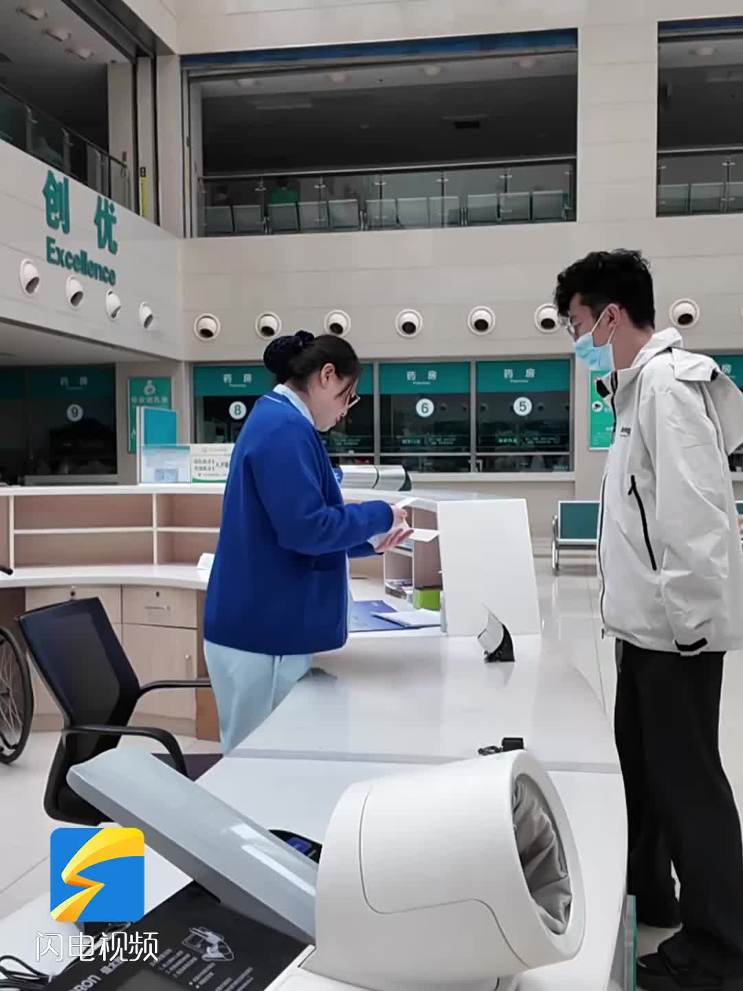 潍坊昌邑：坚守岗位度“五一” 医者担当护健康