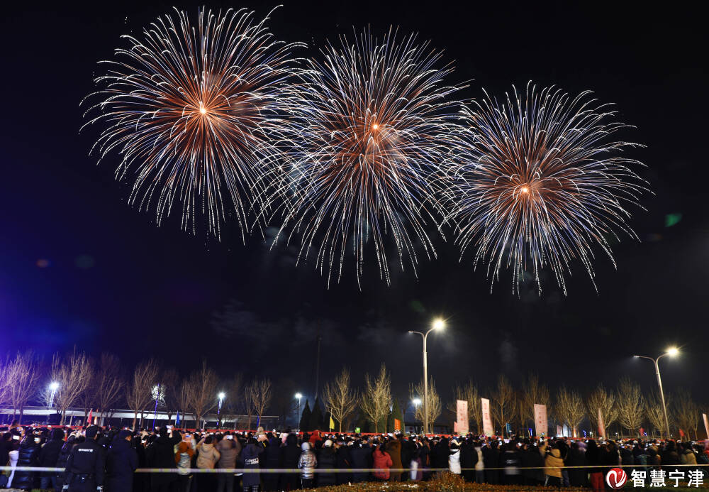 上大片特约摄影师于保泉镜头下的非遗民俗文化展演烟花秀