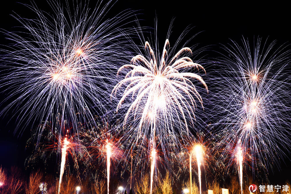 上大片特约摄影师于保泉镜头下的非遗民俗文化展演烟花秀