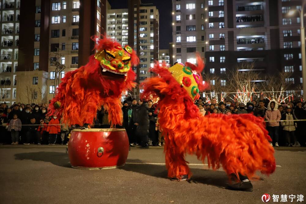 上大片特约摄影师崔红芳镜头下的非遗民俗文化展演烟花秀