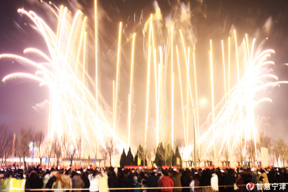 上大片特约摄影师于保泉镜头下的非遗民俗文化展演烟花秀