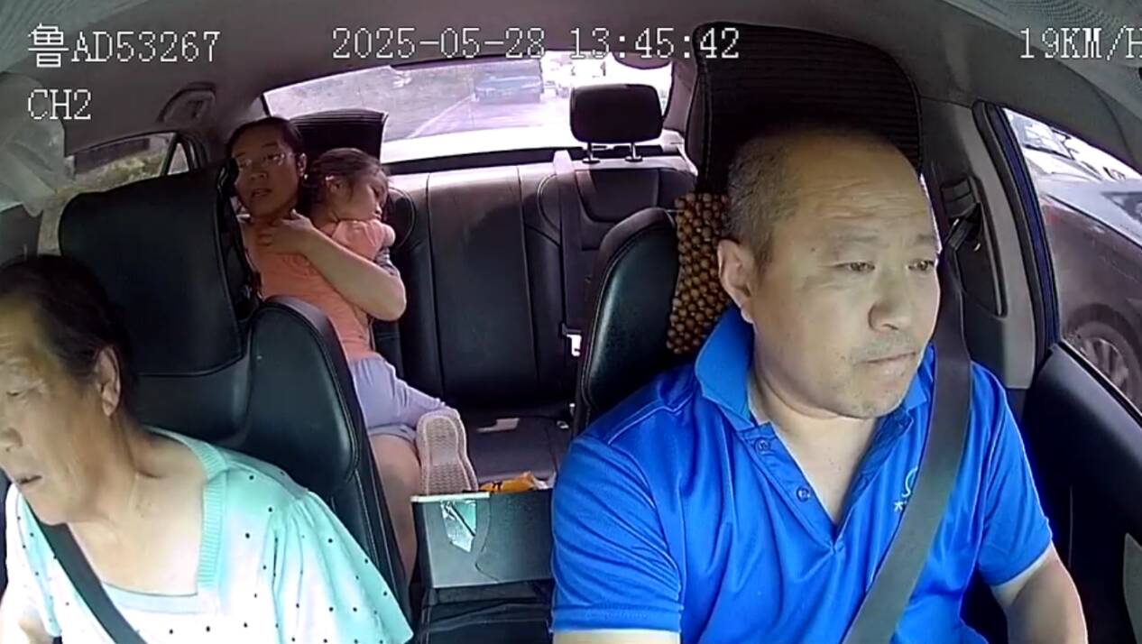 济南槐荫区：暖心司机勇闯红灯为患儿开辟生命通道_济南要闻_济南_齐鲁网