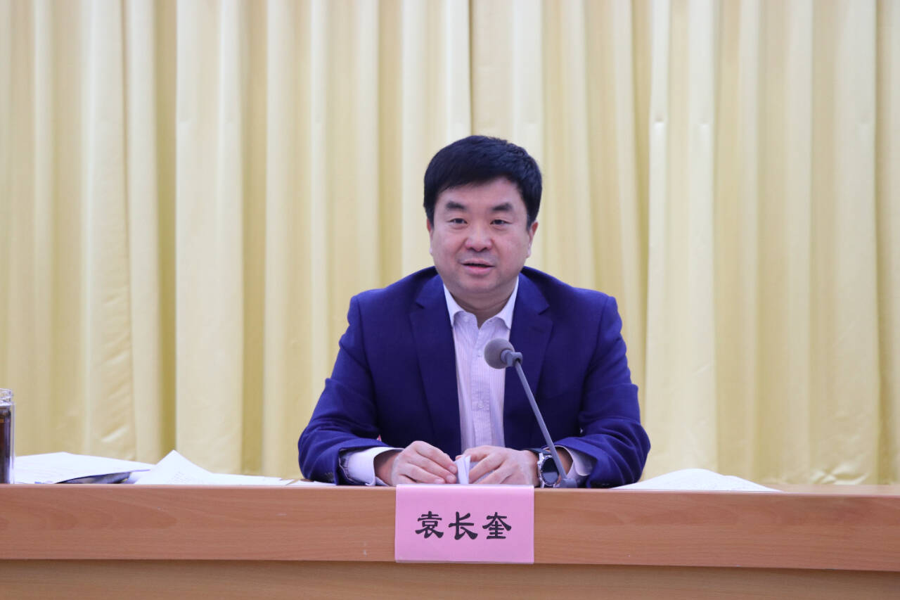 县委财经委经济运行情况调度会议召开