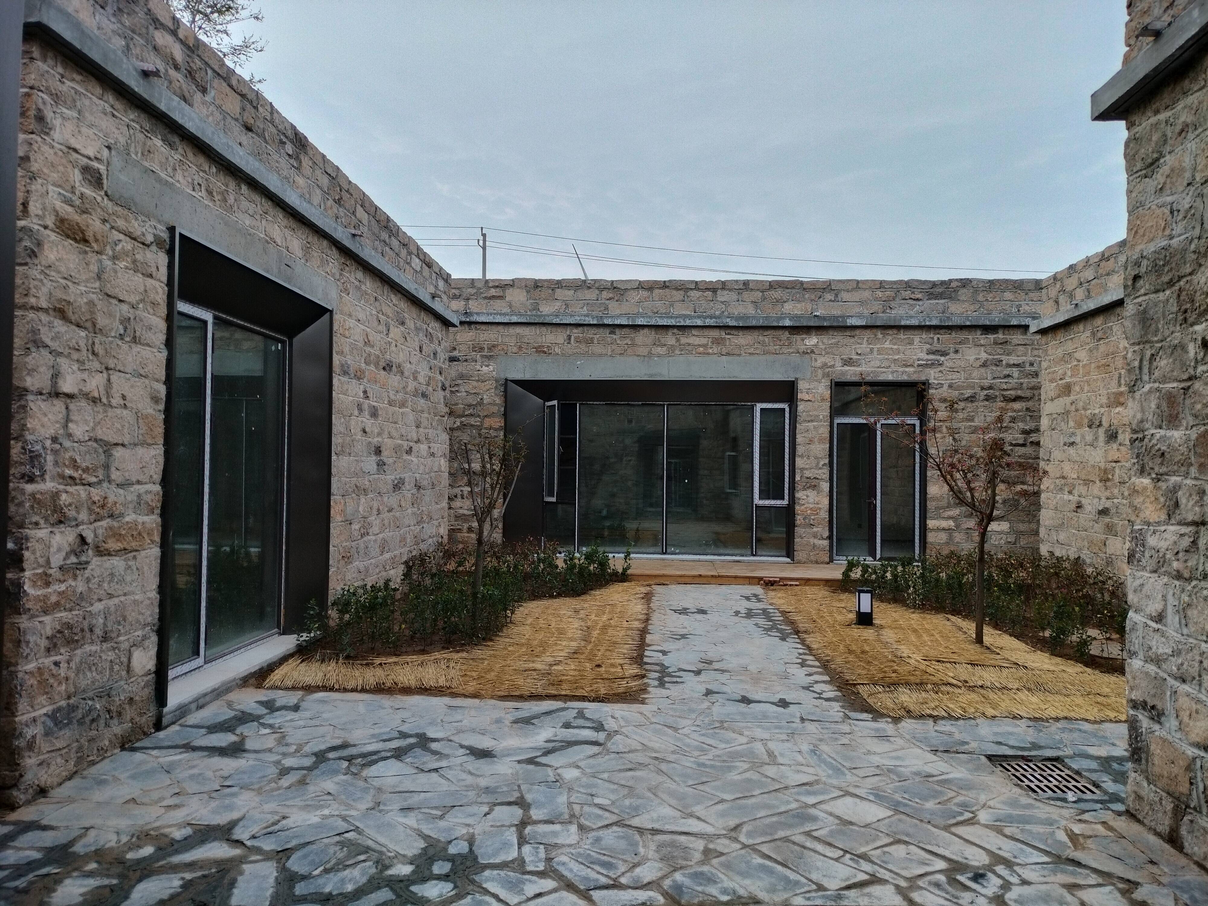 "乐野山乡"主题民宿项目是安城镇乡村振兴衔接项目,总投资896万,盘活