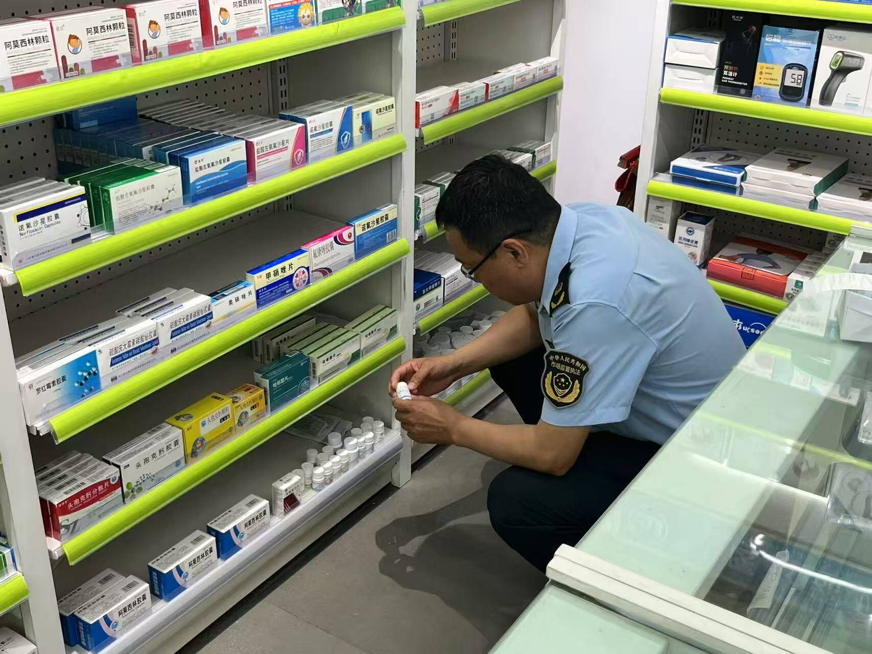 平阴县市场监管局开展药店检查 筑牢药品安全防线