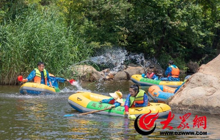 感受夏日的清清爽爽;在西岗镇九龙湾湿地公园水上乐园