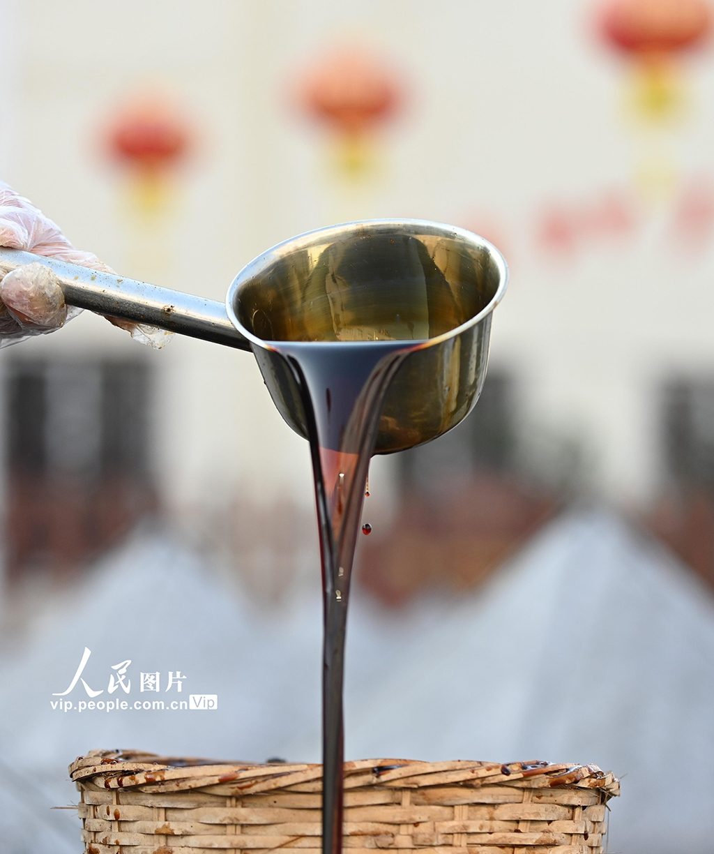 山东滕州：新春至 酿酱忙【10】