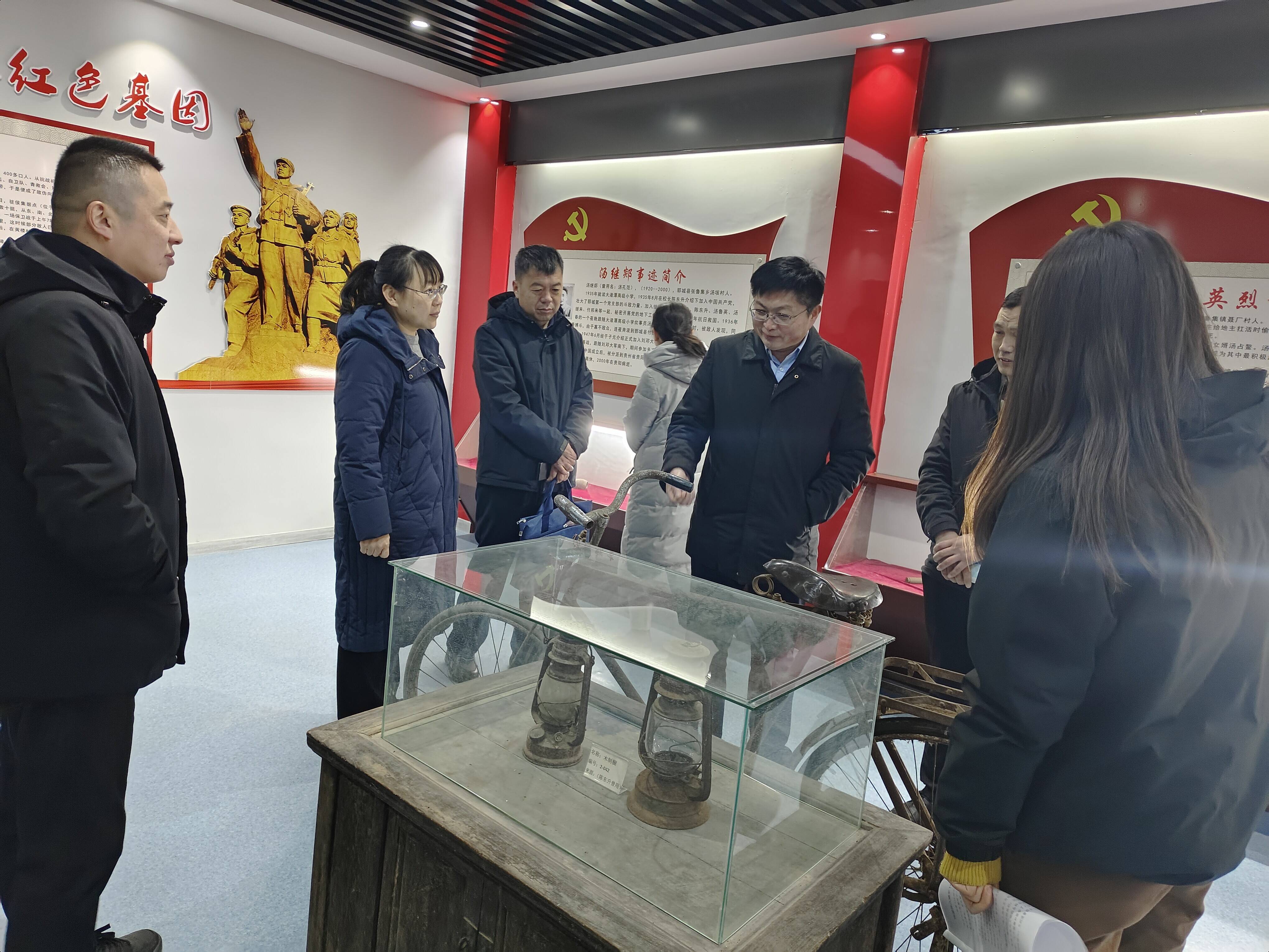 郓城年末岁尾开启特色党课新篇章