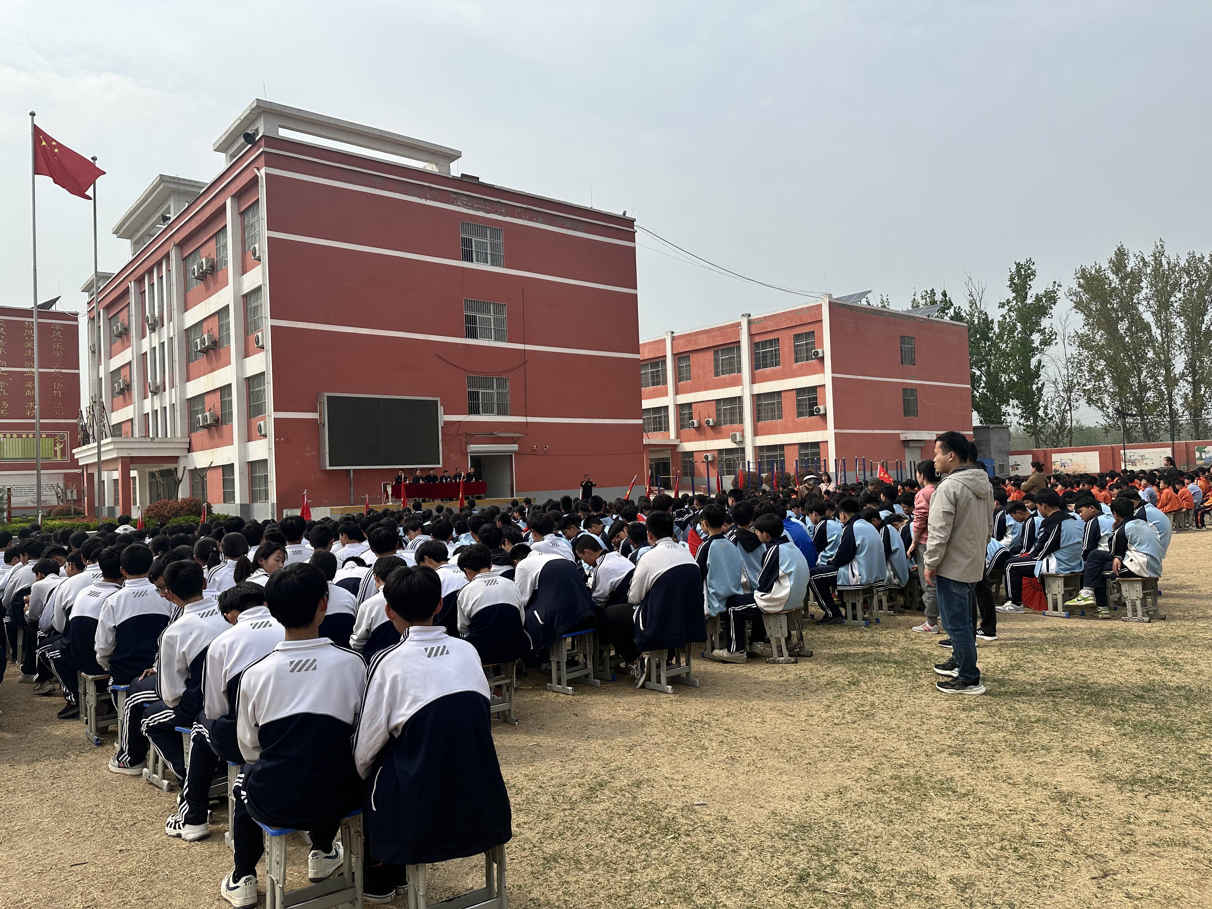 郓城:法制教育进校园 "郓育"向善少年