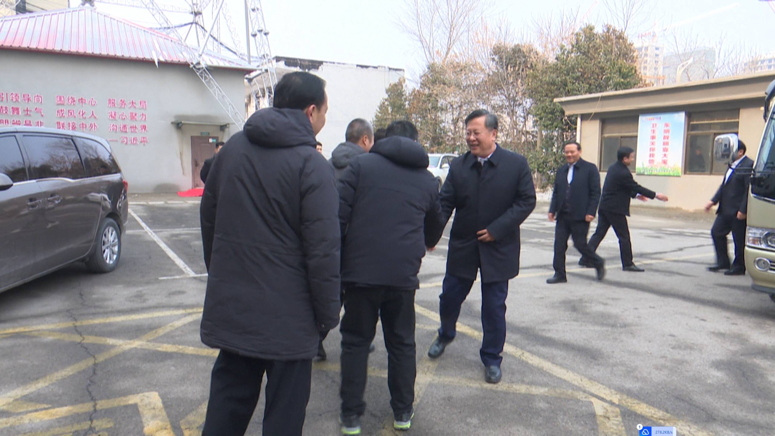 县委副书记县长赵海林等县领导走访慰问一线干部职工