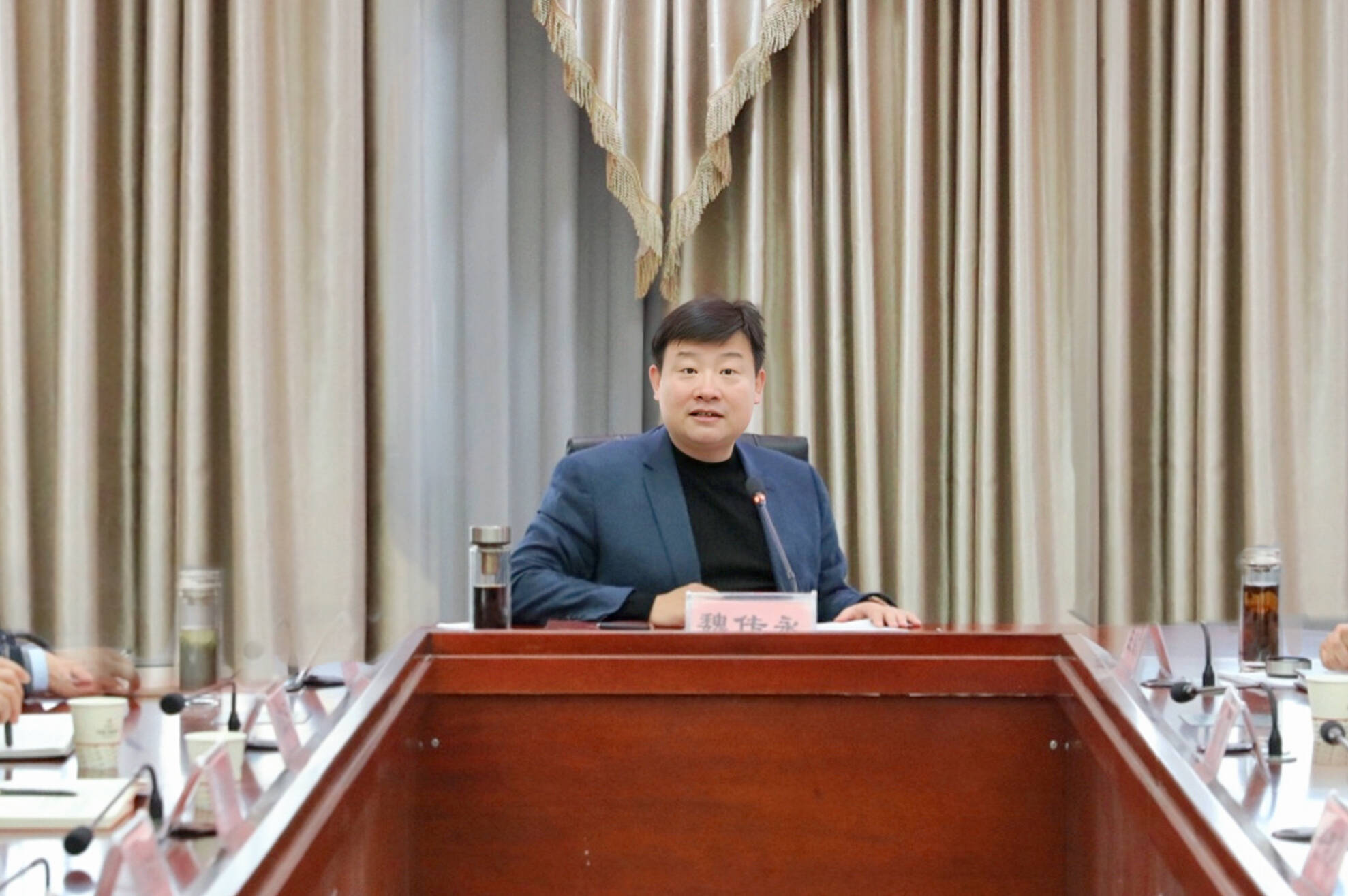 单县县委副书记县长魏传永主持召开吉利星能科技菏泽有限公司储能系统