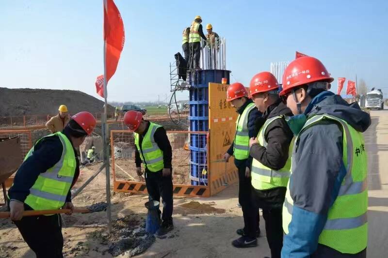 闪电号>媒体>单县融媒>据悉,徐民高速采用双向4车道设计,时速120km/h