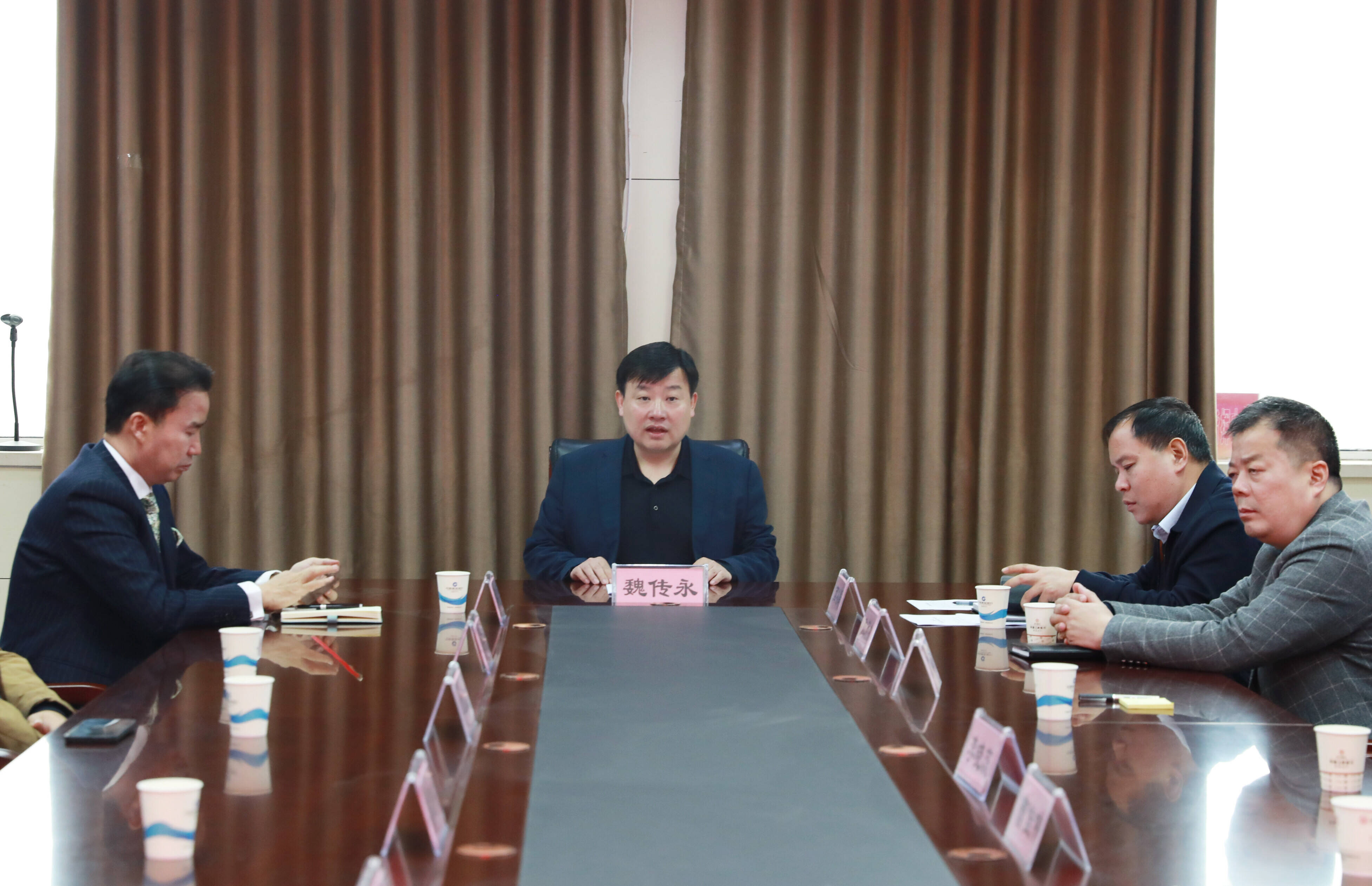 单县县委副书记县长魏传永主持召开单县网红达人座谈会