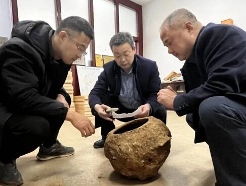 潍坊寿光一市民向博物馆捐赠3件文物