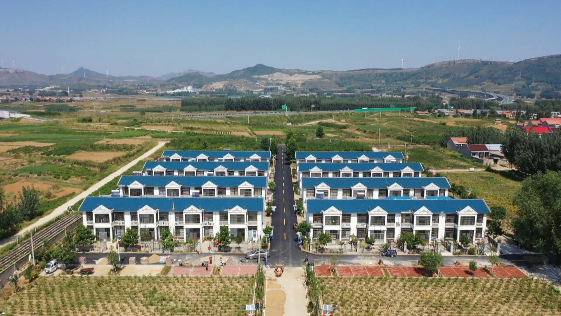 平邑县郑城镇聚力百千工程绘就美丽乡村新画卷