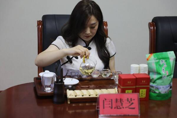 平邑县仲村镇青年夜校茶艺文化鉴赏交流活动圆满举行