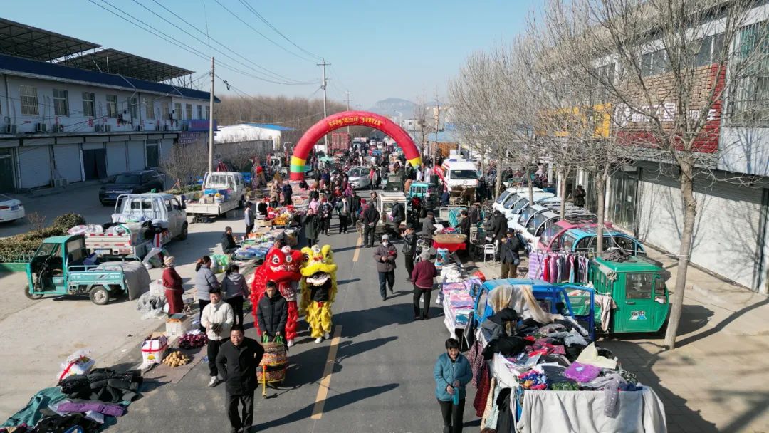 东平县梯门镇黄河大集让年味飞入千门万户