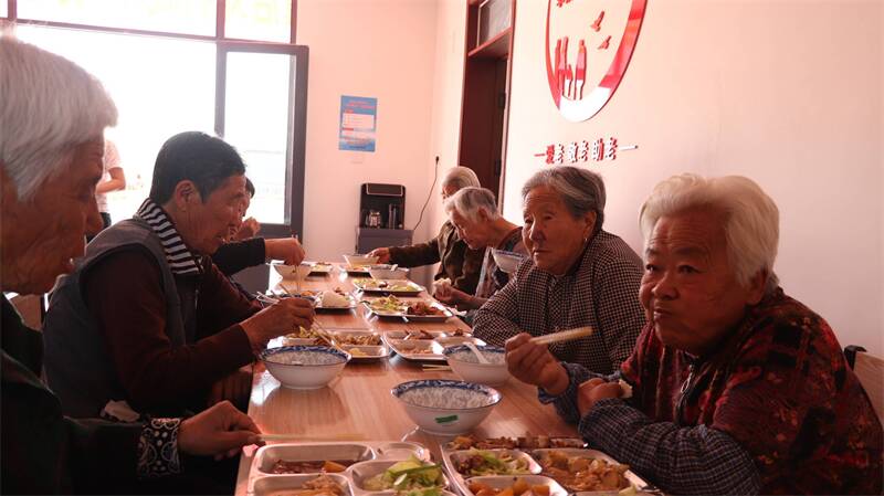 庆云县东辛店镇助老食堂吃出暖心饭