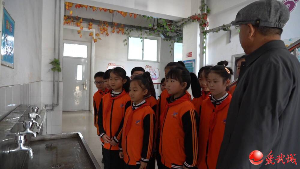 "武城县郝王庄第一实验小学学生王铭钰说.