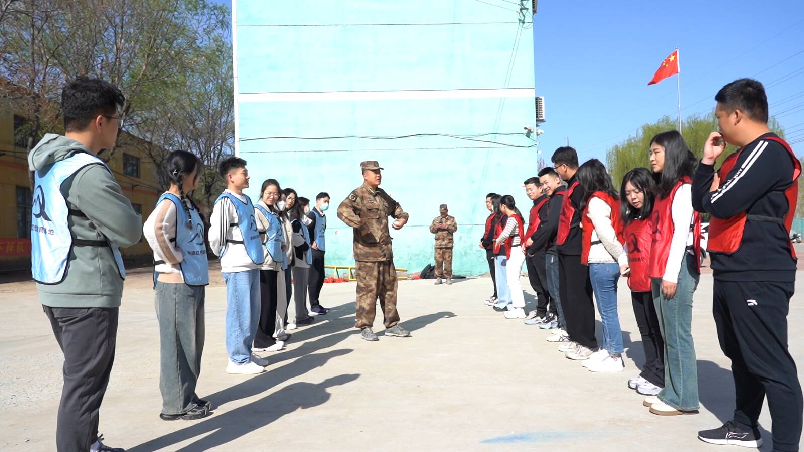 武城县举办遇见春天遇见你武城青年人才拓展交流活动