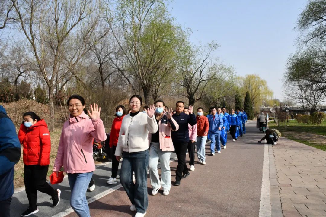 争创体育名城德城区总工会组织开展职工健步走活动