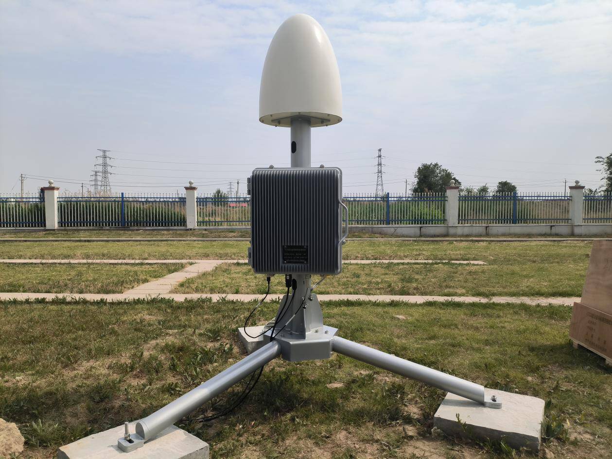 此次安装的北斗接收机,依托我国自主建设的北斗卫星系统,将为气象数据