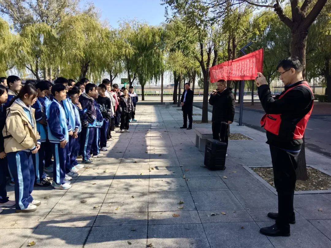 淄博市周村区王村中学消防演练进校园牢筑安全防火墙