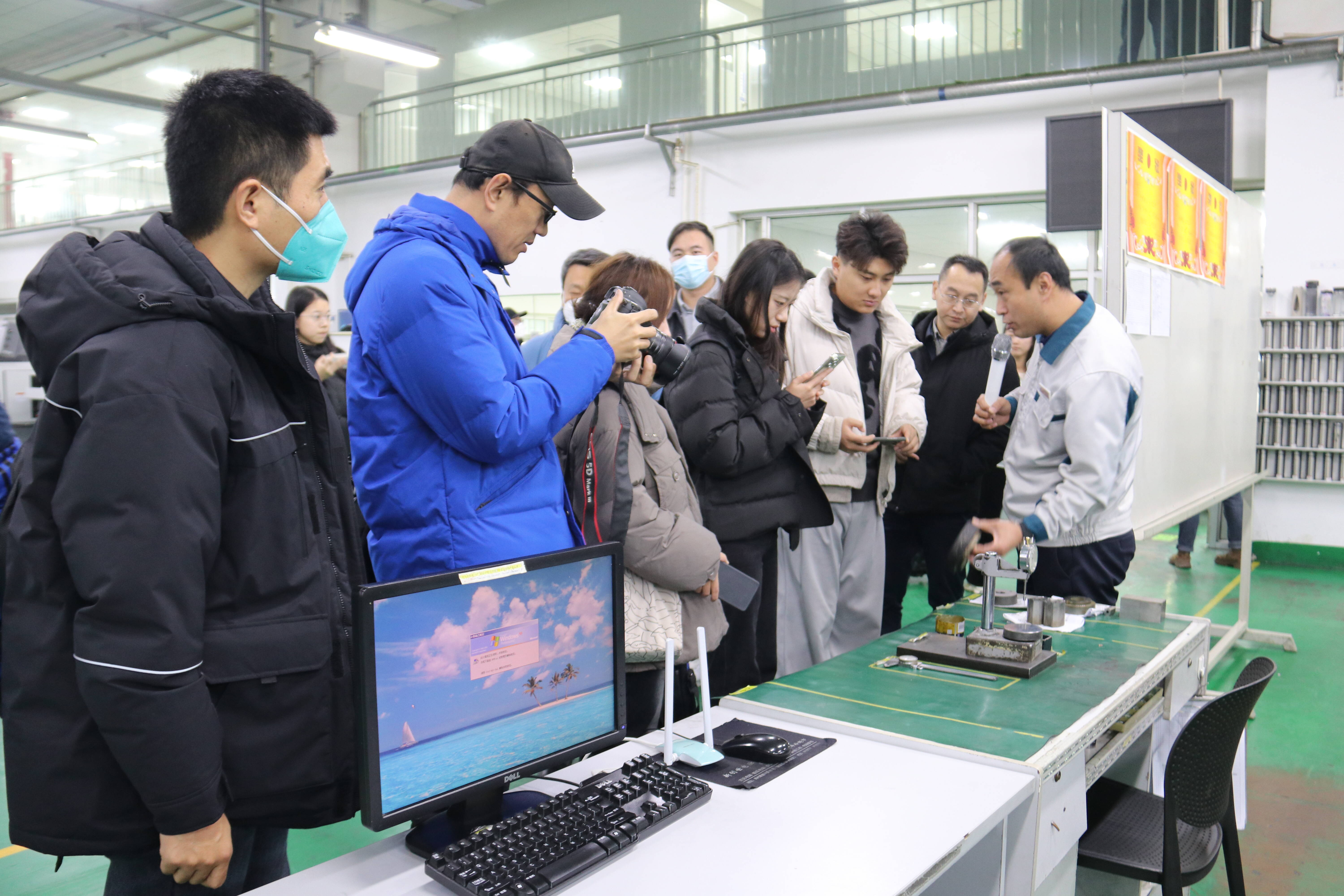 ＂Fight for the future -the front -line line of the Zibo Internet celebrities major project＂ theme research activity walks into Shandong Xinjing Watch Industry Co., Ltd.