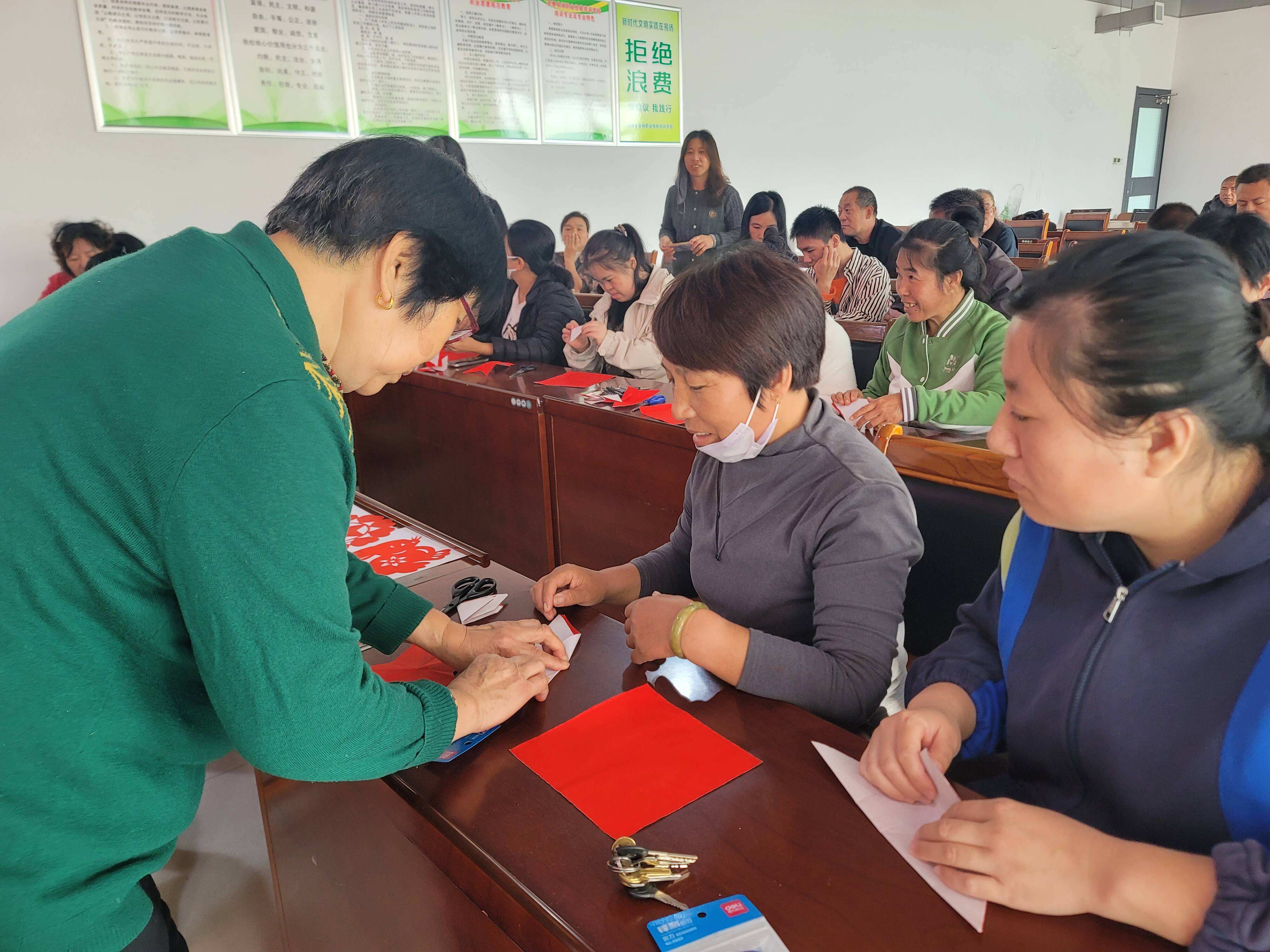 站在新的起点,县残联已擘画清晰的发展路径:5月中旬,评残专家将走进10