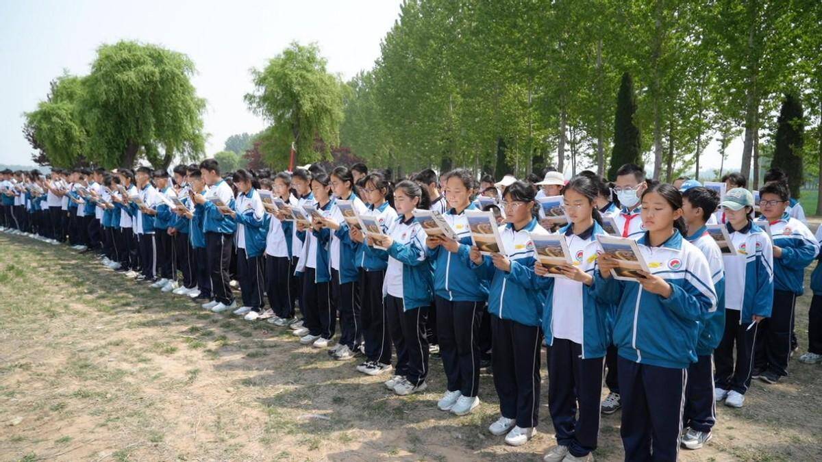 淄川区杨寨中学开展黄河寻根溯源研学活动