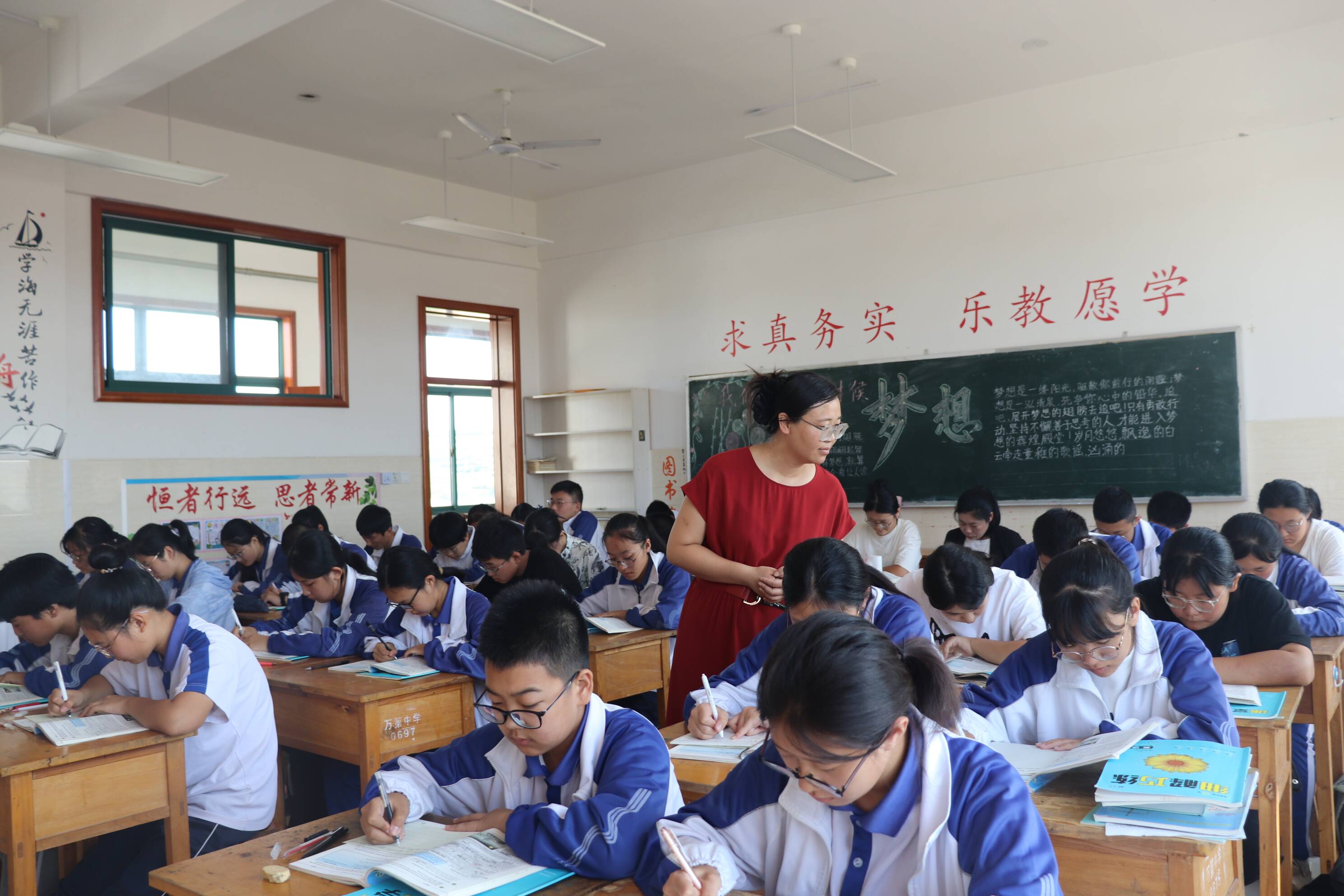 全环境立德树人丨万山红遍映丹心,联合教研促成长