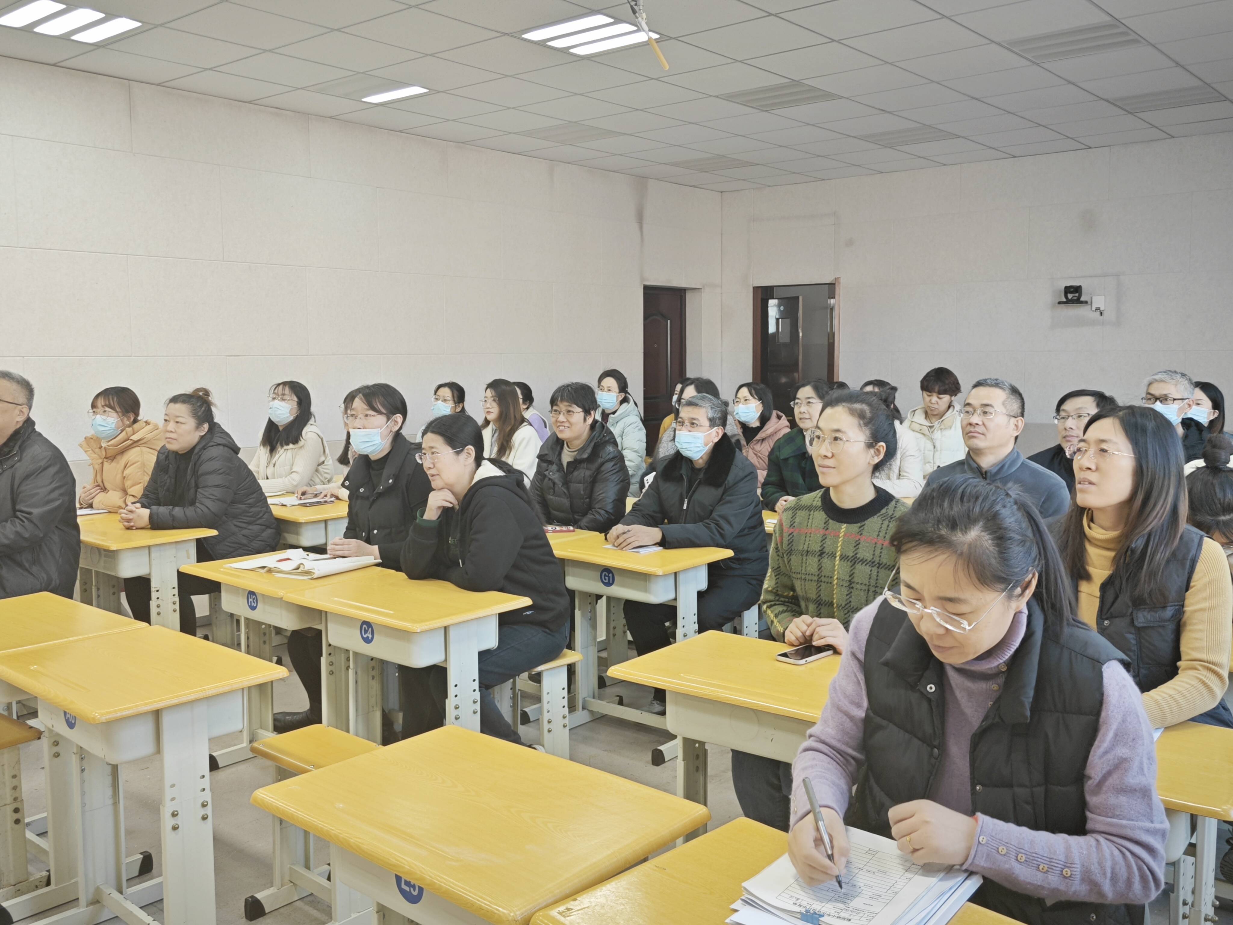 招远市魁星路中学开展班主任专业化管理水平教育活动