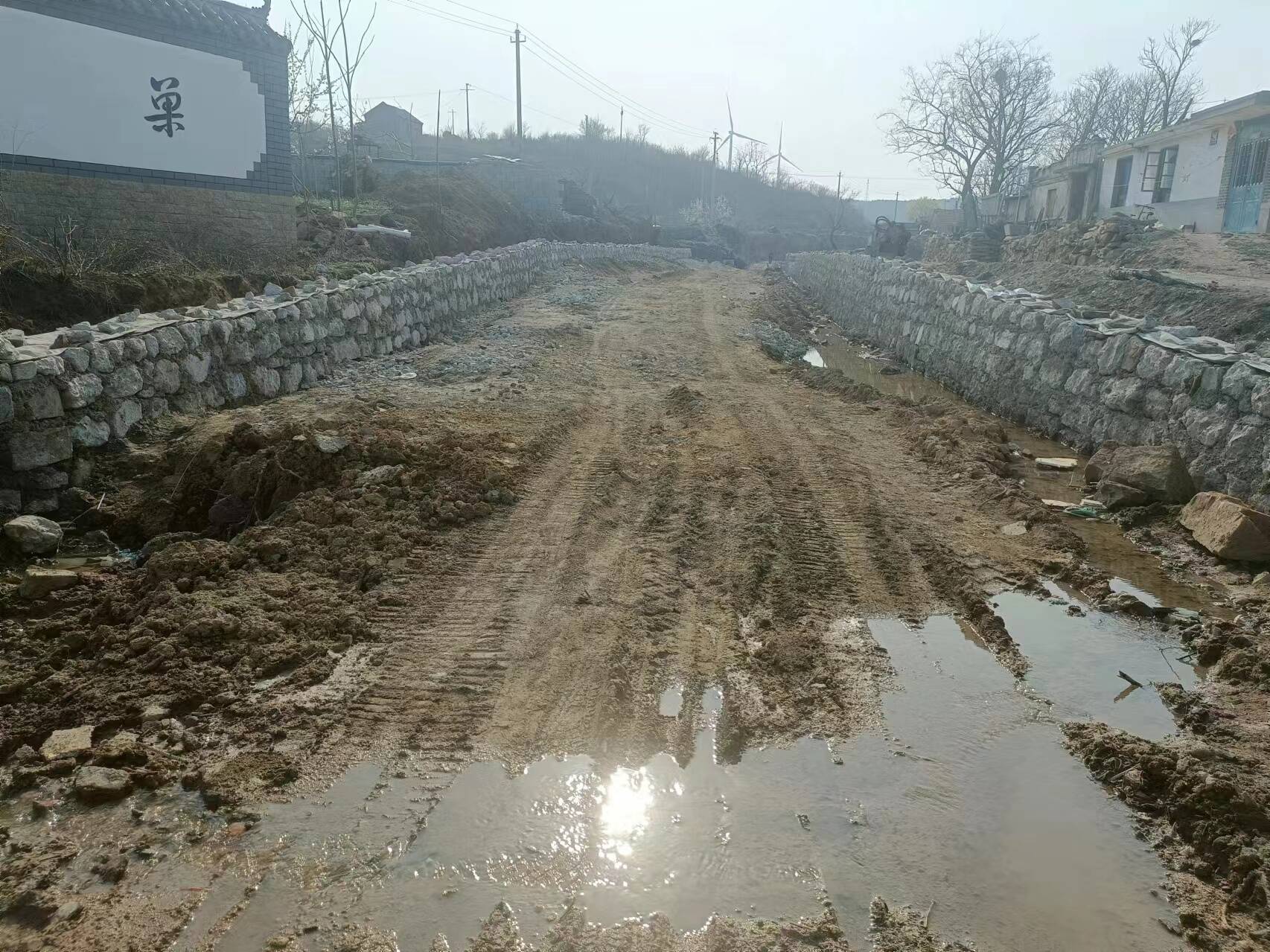 招远市金岭镇河道治理多点发力乡村颜值靓起来