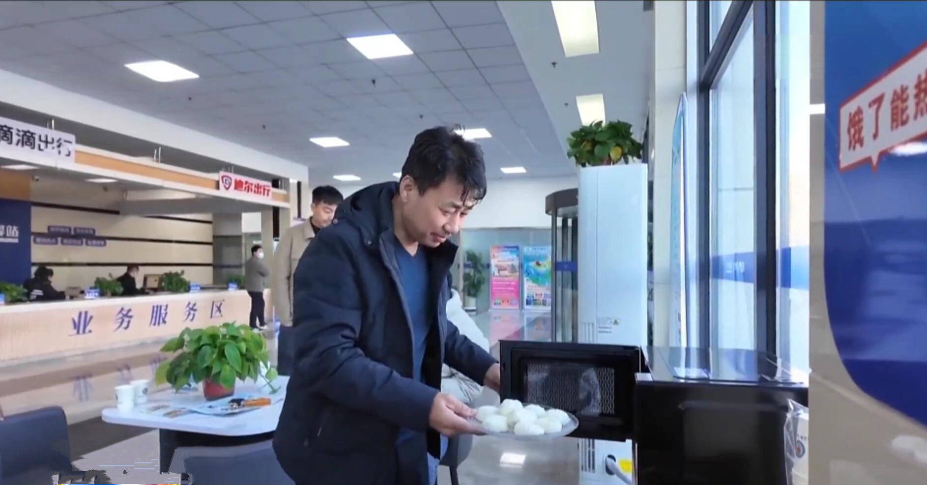 青岛即墨:暖新驿站为"赶路人"筑起"避风港"