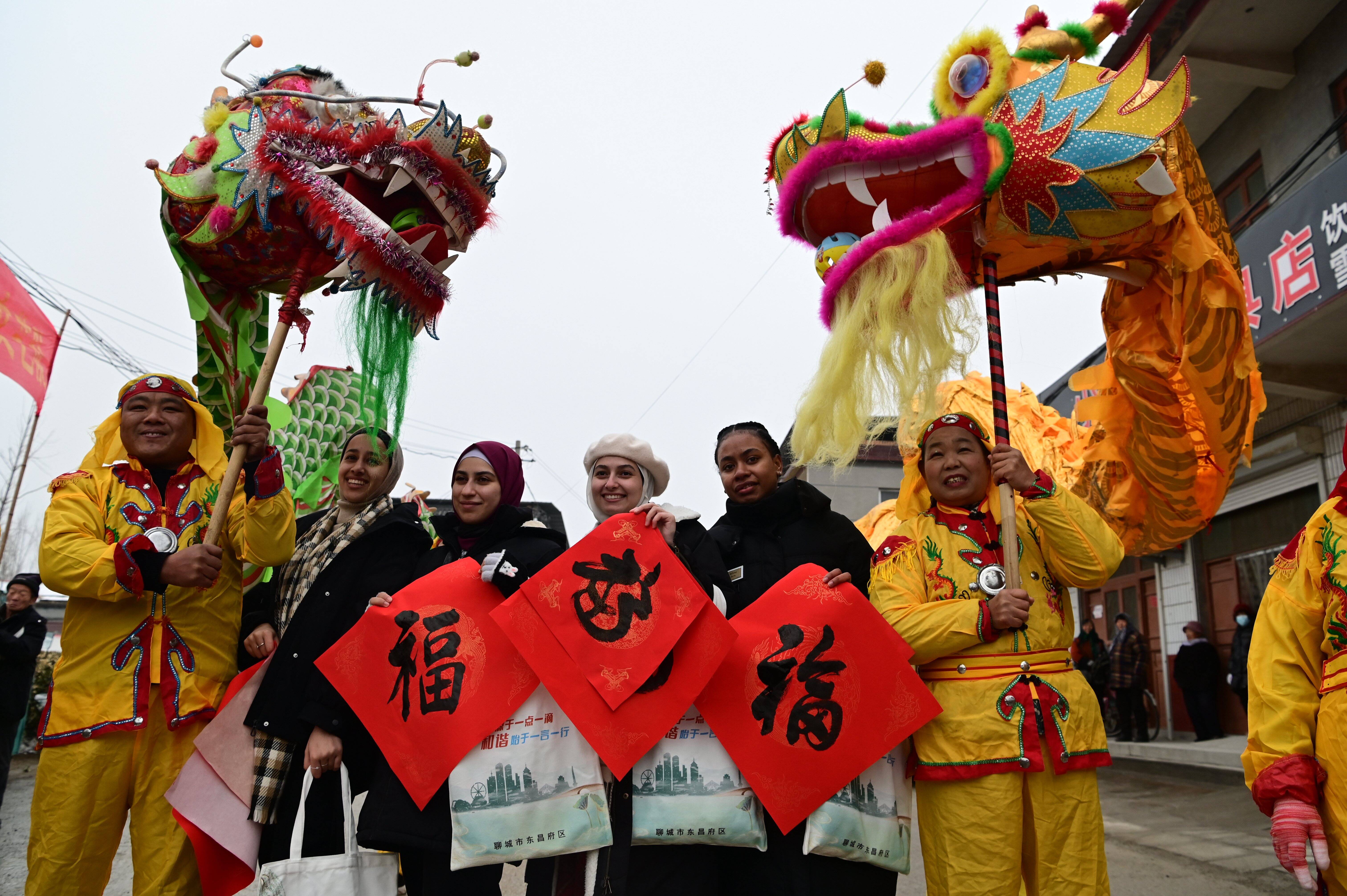 东昌府区举行2024春节山东乡村文化旅游节暨东昌府区冬季黄河大集启动