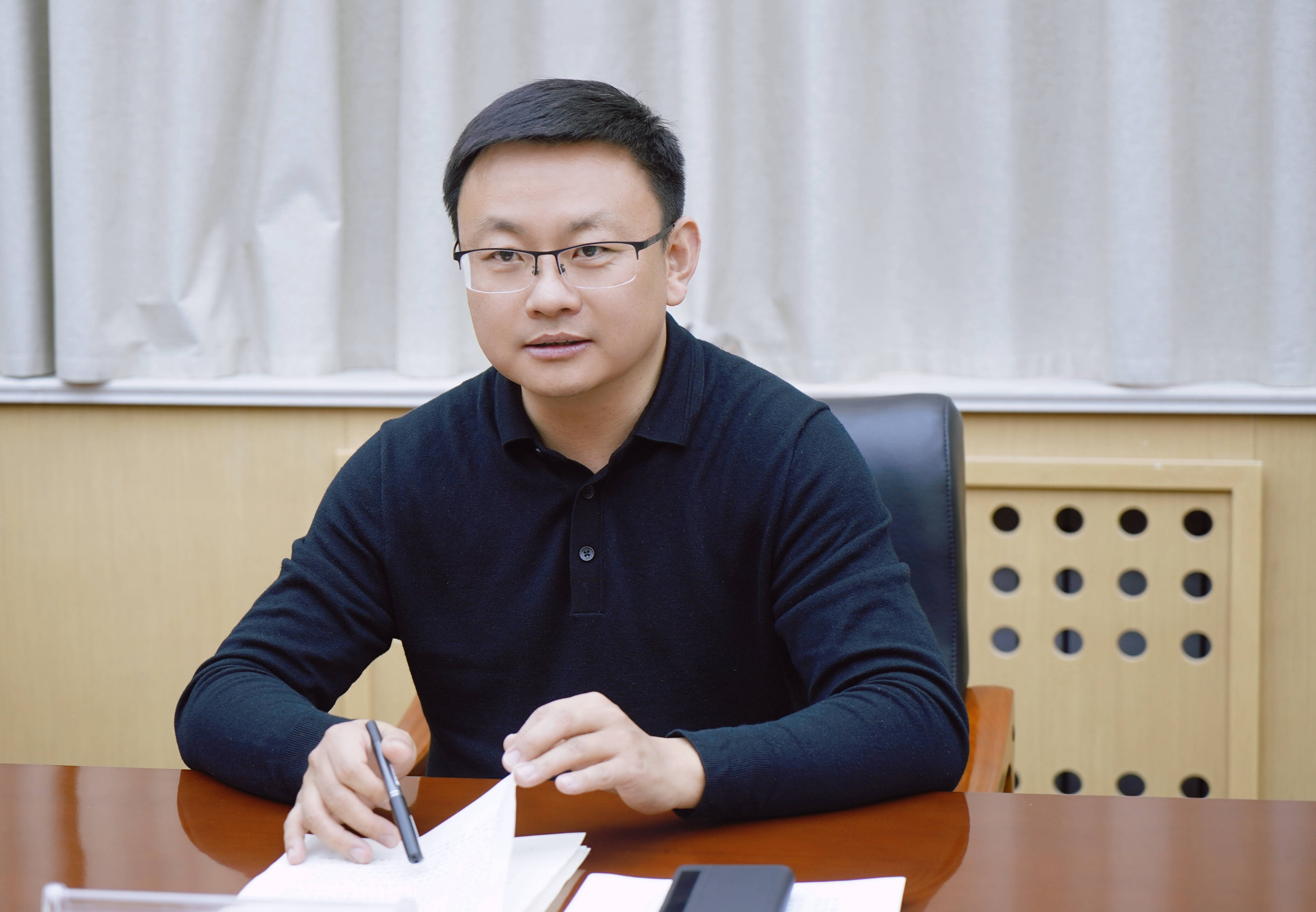 闪电号>媒体>莘县融媒> 张云生指出,2023年,县信访局大力化解信访突出