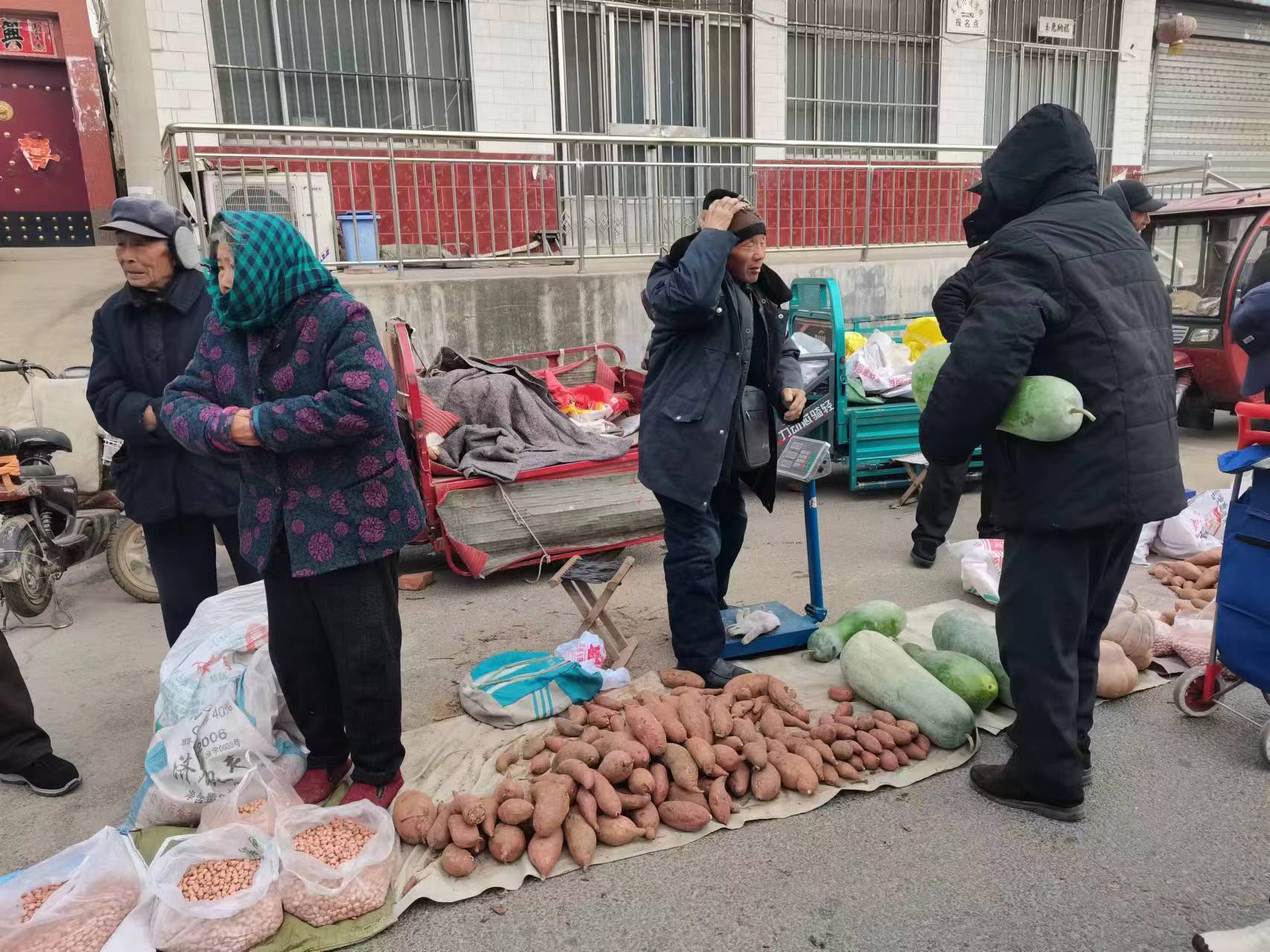 莱芜口镇大集图片