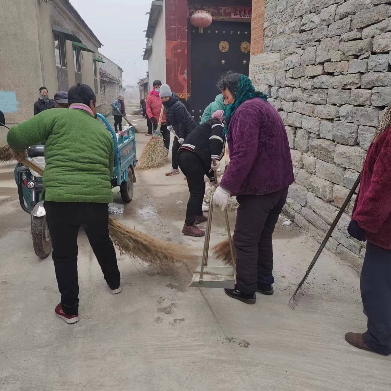 莱芜区牛泉镇人居环境大整治干干净净过大年