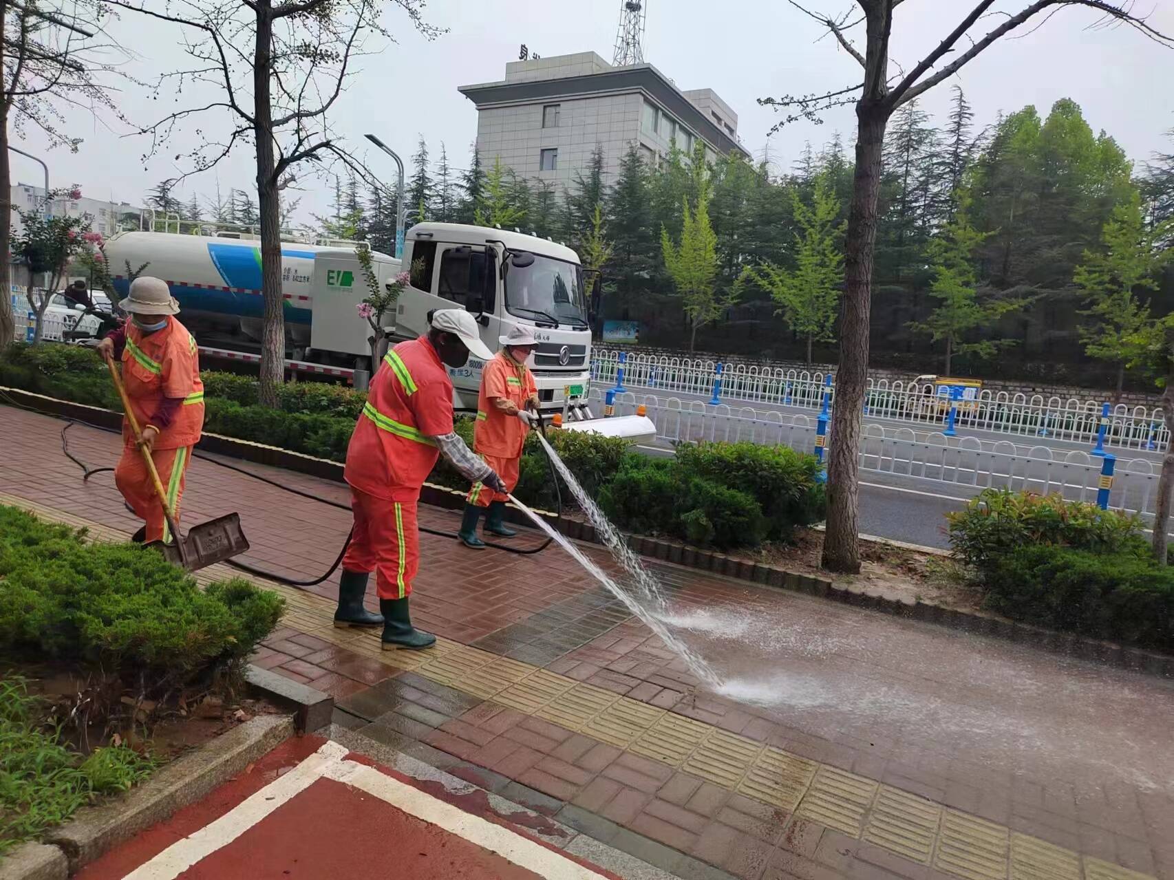 垃圾清运公司的新角色：环境守护者