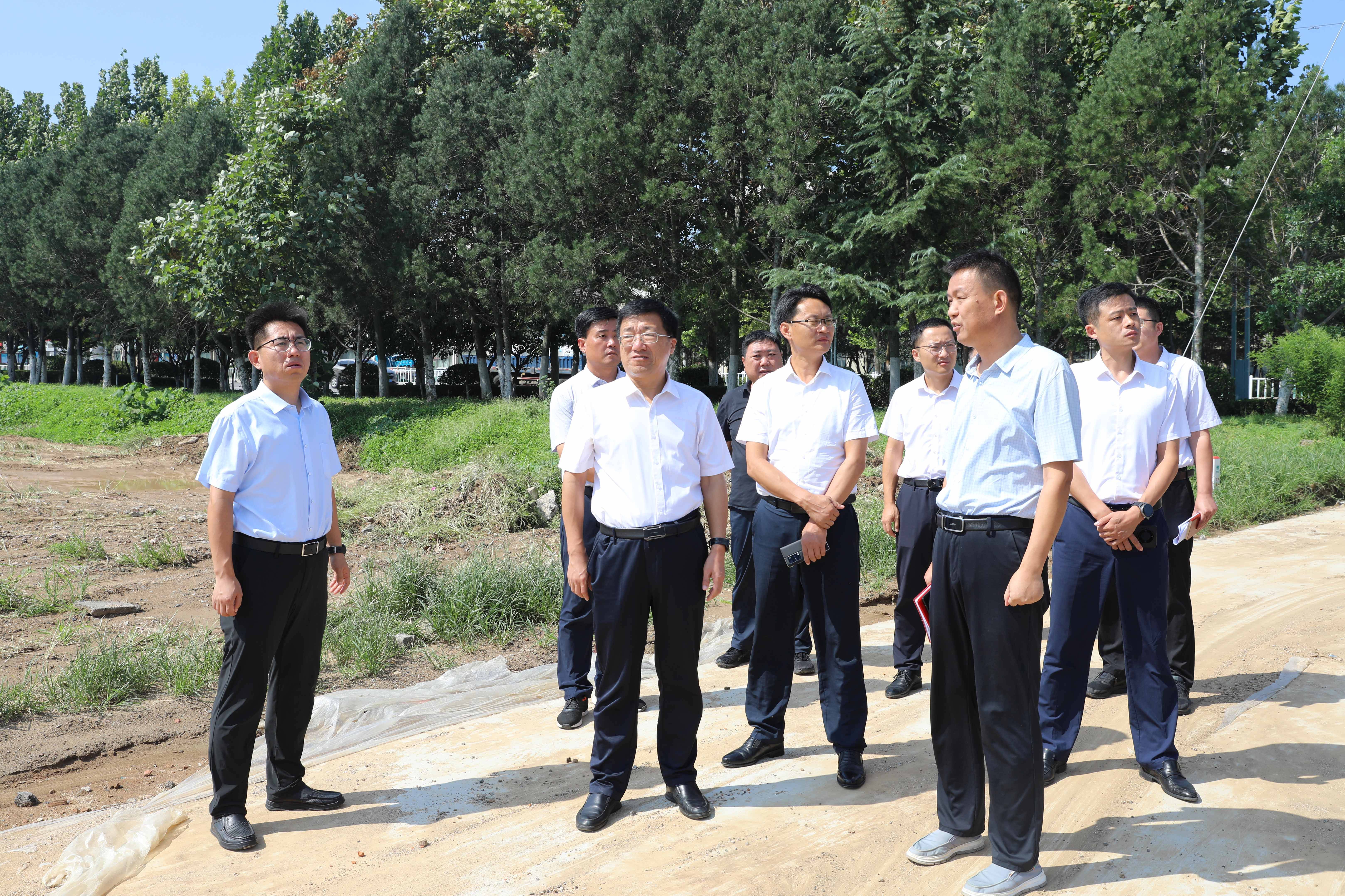 李光辉调研部分重点项目建设推进情况