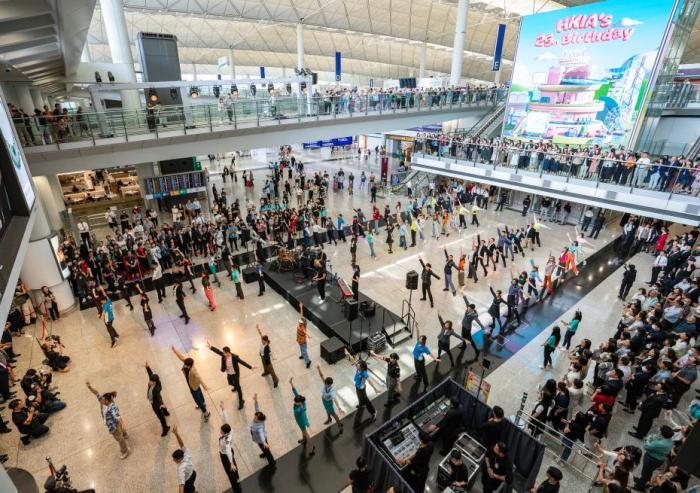 香港國際機場7月客運量逾380萬人次 同比增8倍