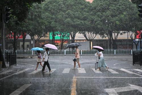 中央气象台发布暴雨蓝色预警：7省区将现大到暴雨