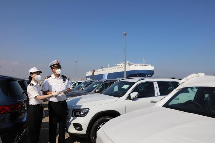 遼寧港口集團過境商品車業務持續增長 海陸大通道貨源聚集效應顯現