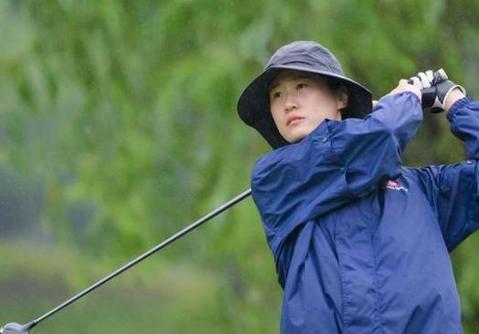 中國信托女子高爾夫精英賽首輪曾莉棋一桿優勢領先