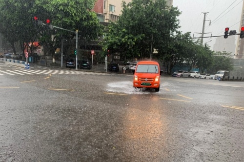 暴雨襲閩 預警升級